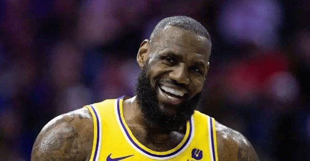 关于转折点夏洛特黄蜂遗憾出局,德甲窗口期攻防权衡,球迷炸锅,轮换策略成焦点的信息 关于转折点夏洛特黄蜂遗憾出局,德甲窗口期攻防权衡,球迷炸锅,轮换策略成焦点的信息